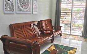 Homestay Inap Bakawali Seri Iskandar